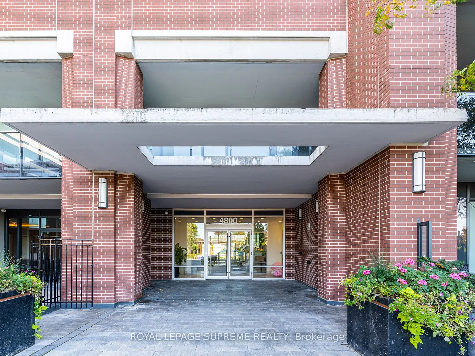2 bed, $2,600 — Photo 3
