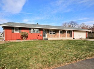 1245 Roberts Rd SW, Hutchinson, MN 55350