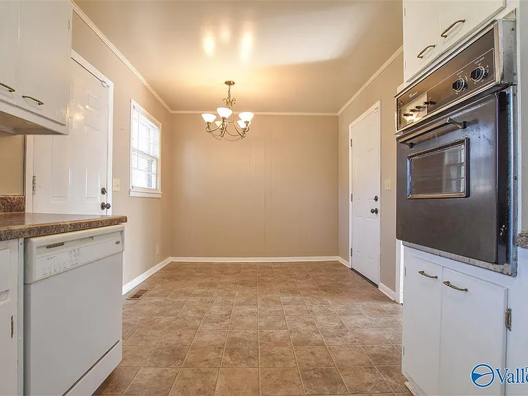 3606 Crestmore Ave NW — Photo 15
