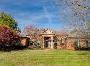 1450 Saint Andrews Dr, Shelbyville, KY 40065
