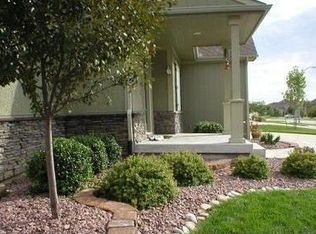 1406 Cross Creek Dr, Raymore, MO 64083