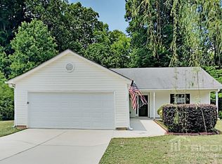 90 Wynfield Dr, Covington, GA 30016