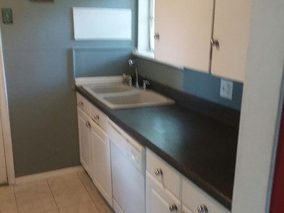 4th image of 485 W Lewiston Ave