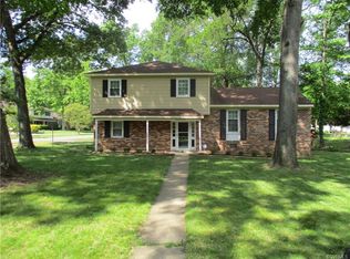2130 Wynnewood Dr, North Chesterfield, VA 23235
