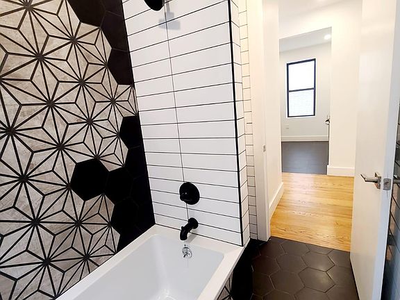 5th image of 1280 Clay Ave #44