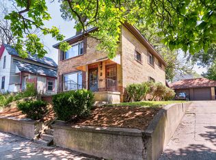 1568 Forrest Ave NE, Grand Rapids, MI 49505