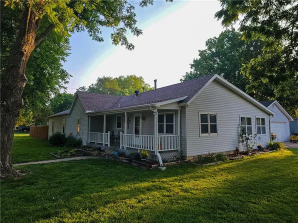 226 S Washington St, Council Grove, KS 66846