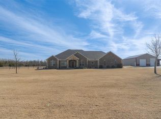 1382 E Redbud Rd, Goldsby, OK 73093