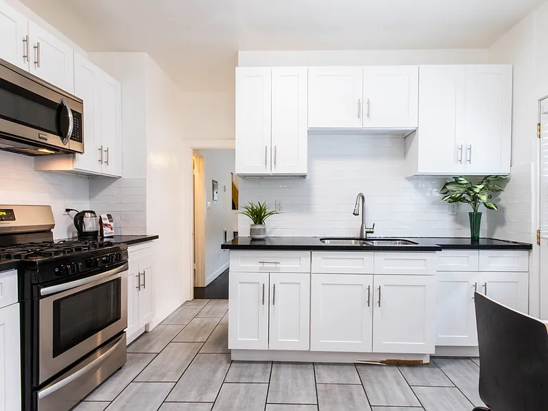 1806 Washington Way #B — Photo 7