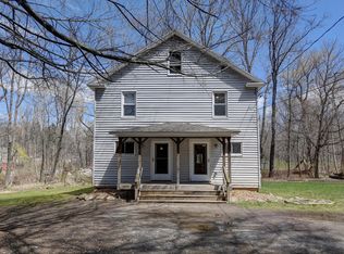 41-43 Robert St, Lee, MA 01238