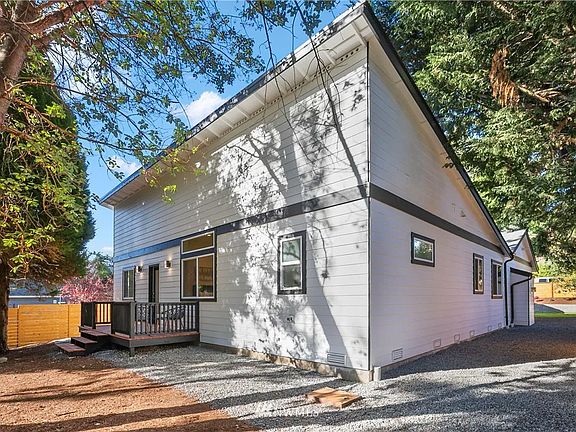 2nd image of 16052 27th Ave NE