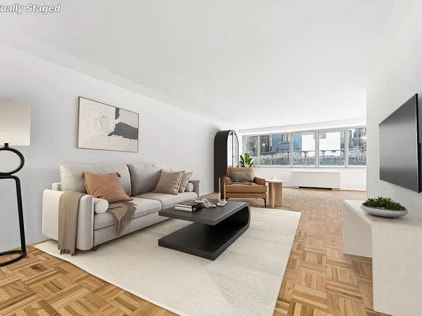 315 W 70th St APT 2D, New York, NY 10023