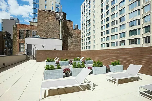 Rented by Douglas Elliman | media 16