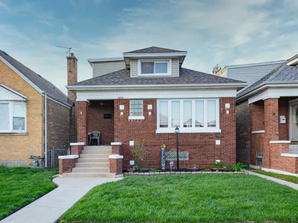 5832 W Melrose St, Chicago, IL 60634
