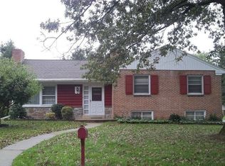 59 Edgehill Dr, Lancaster, PA 17603