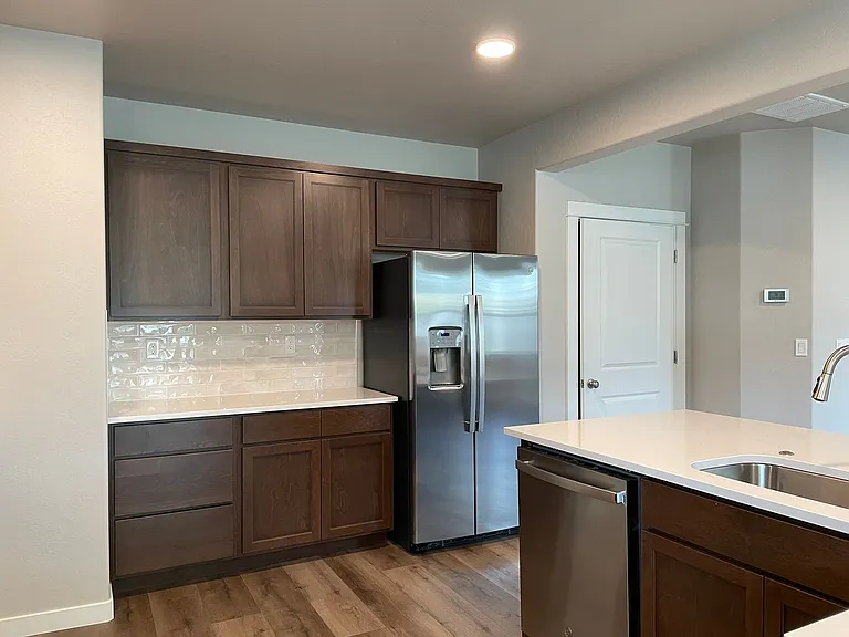 1131 Rutherford Dr — Photo 12