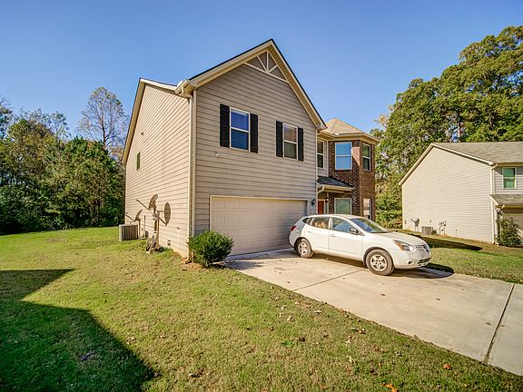 3rd image of 1190 Paramount Dr