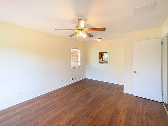 5th image of 1216 Sanders Way