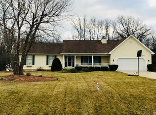 3413 Hartley Dr, Adrian, MI 49221