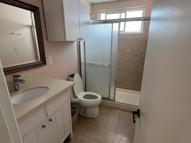 514 Marigold Ave #1/2 — Photo 11