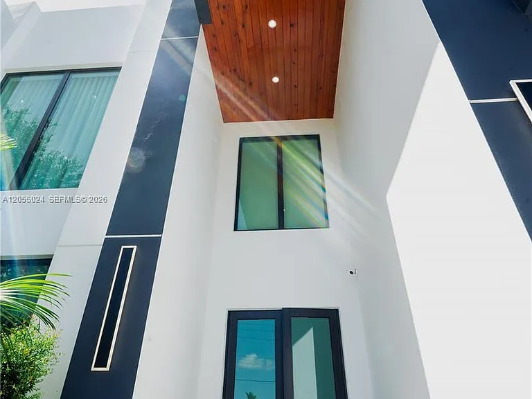 9330 SW 34th St — Photo 37