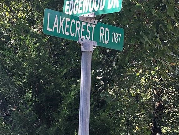 2nd image of Leslie Dr