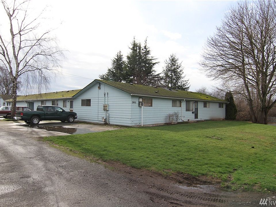 2nd image of 2911 W Illinois St