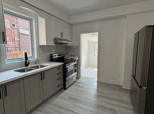 262 Clinton St #201, Toronto, ON M6G2Y6