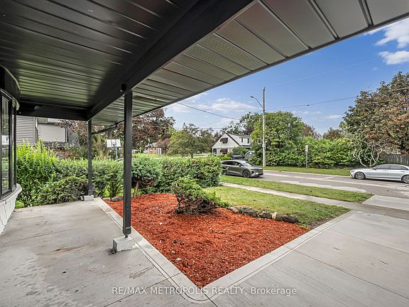 5th image of 205 Clemence Ave