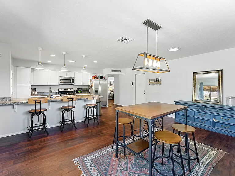 226 E Erie Dr #3 — Photo 3