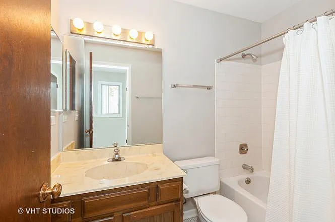 1616 Prestwick Dr — Photo 14