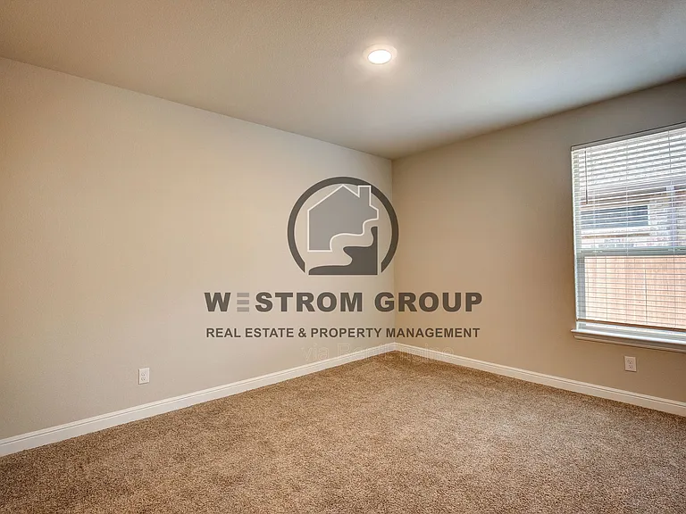 820 Greenford Mnr — Photo 41