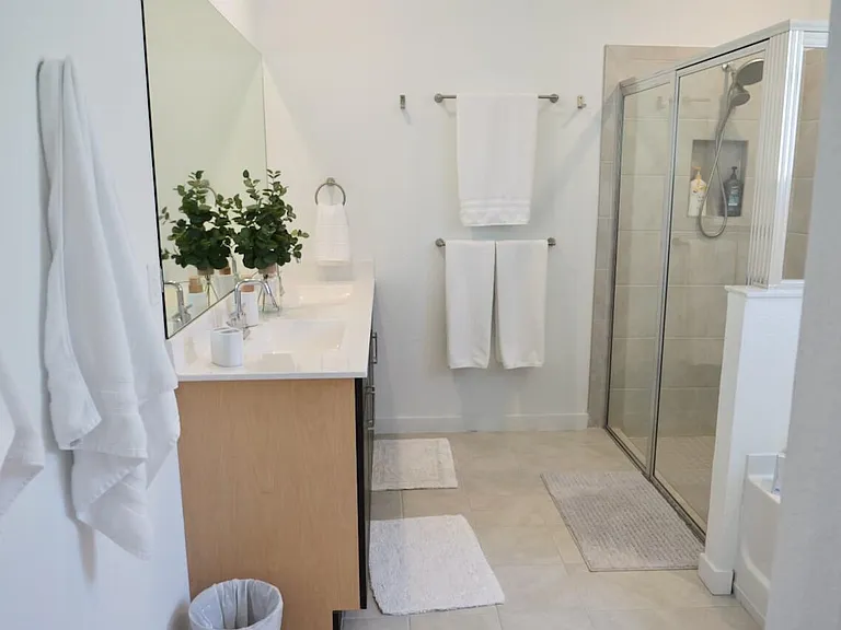 1753 NE White Pine Ter — Photo 30