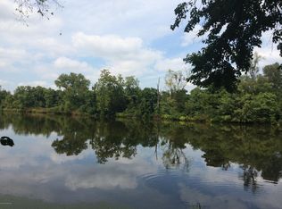 10613 La Grange Rd, Anchorage, KY 40223