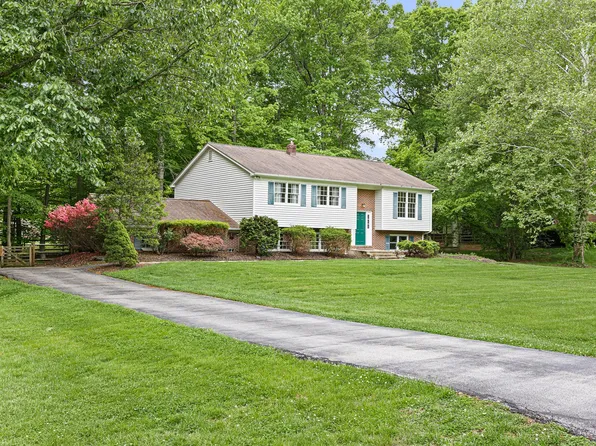 45 Longleaf Ln, Bear, DE 19701