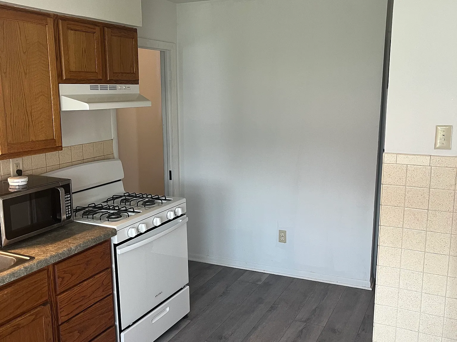 2 bed, $1,550 — Photo 4