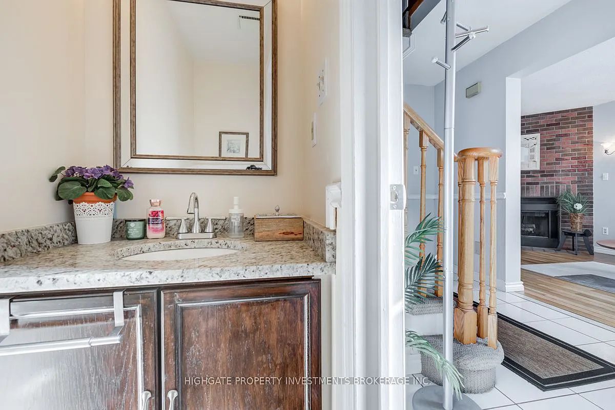 4 bed, $2,900 — Photo 4