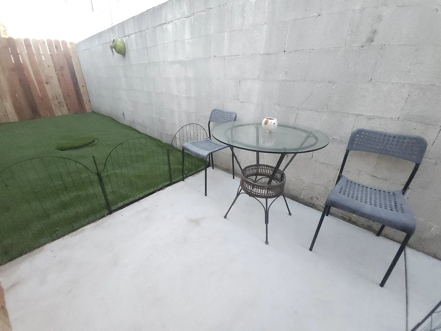 2421 Ruhland Ave — Photo 2