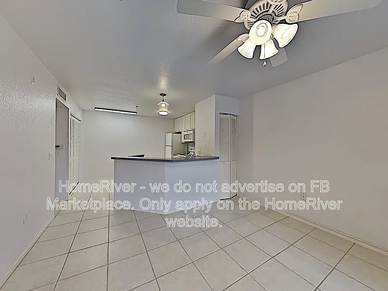 1 bed, 1.0 bath, 576 sqft, $1,575 — Photo 2