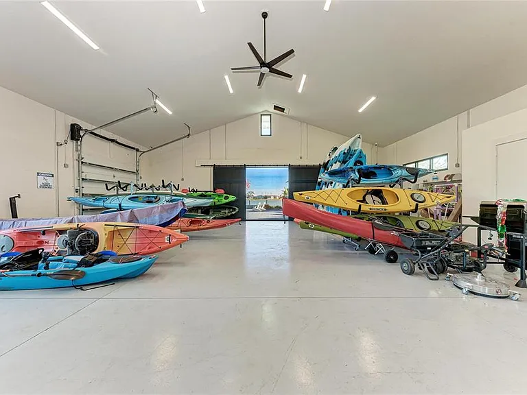 1047 Waterline Ct — Photo 66