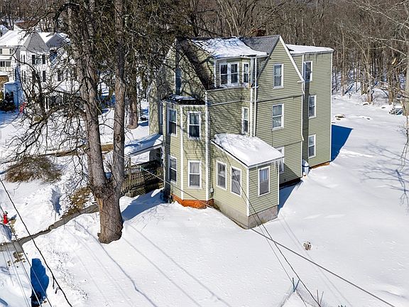 3rd image of 8 Lincoln Ave
