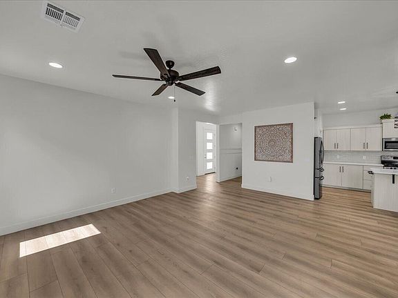 4th image of 3068 E Lavatera Dr