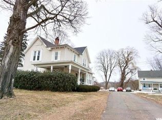 218 Main St #B, East Windsor, CT 06088