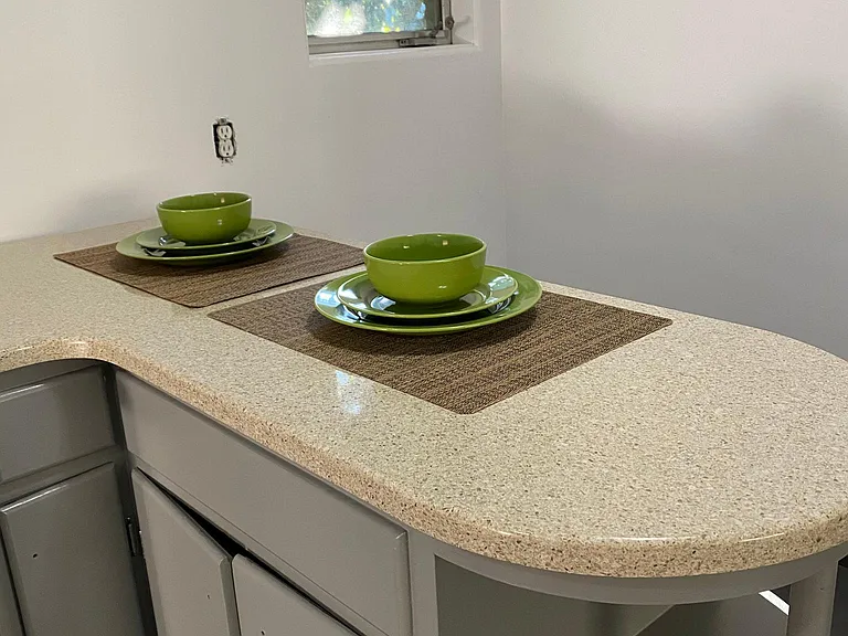 Built in breakfast bar.