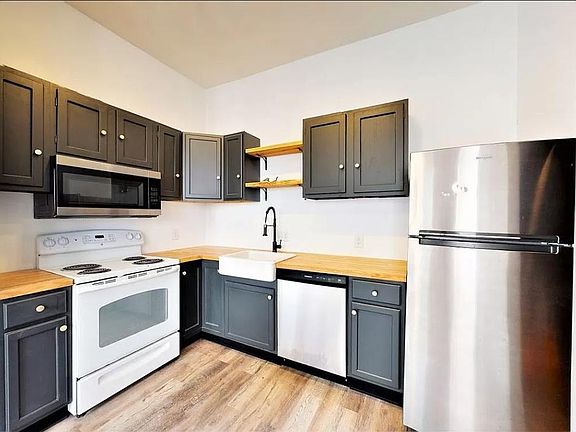 2nd image of 532 Craig St #1