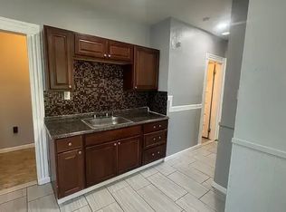 545 Park St #1L, Bridgeport, CT 06608