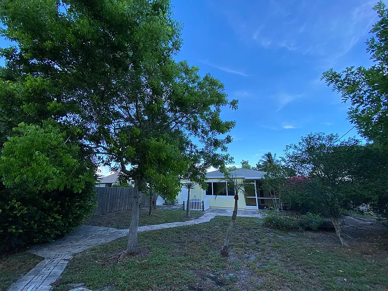 1209 N M St — Photo 34