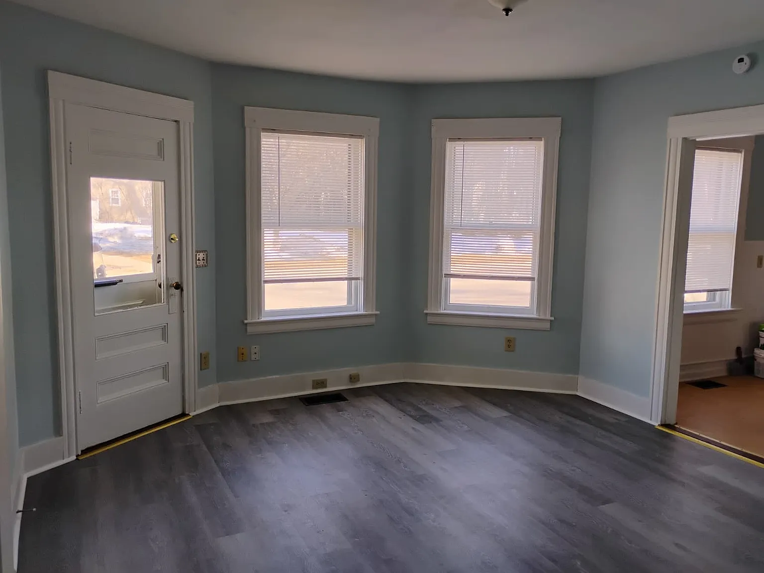 3 bed, 1200 sqft, $1,800 — Photo 4