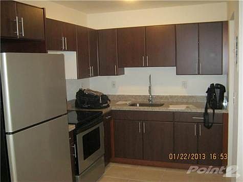 1st image of 790 NE 128th St APT 303
