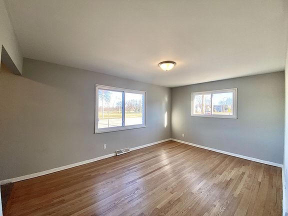 4th image of 1825 W Oklahoma Ave #1